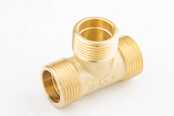 טי חוץ/חוץ/חוץ "1/2