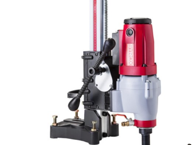מכונת קידוח דגם SYROX 8 - 2100 וואט - + רגל לקידוח למנוע עד קוטר 202 מ"מ